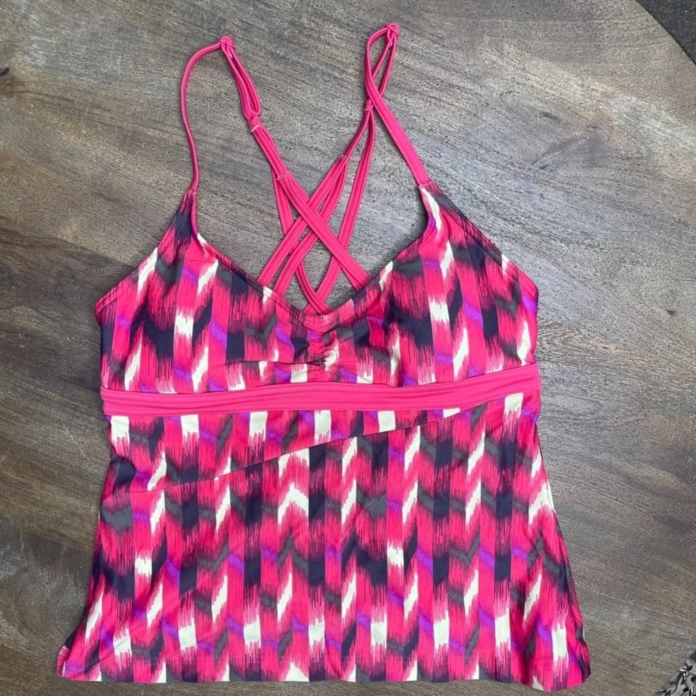 Prana Pink Cyra Tankini Swimsuit Top Size Small US 4-6 Modest Full Coverage Swim